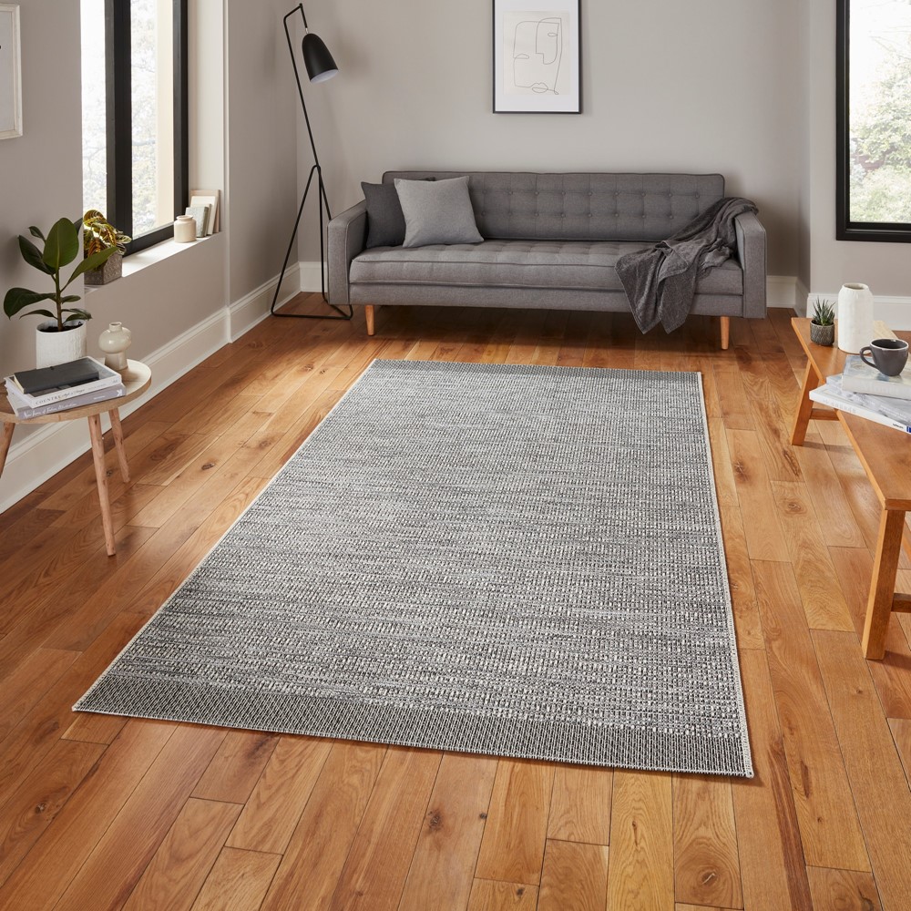 Stitch 9682 Indoor Outdoor Rug in Grey Black